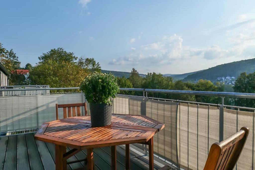 Wunderschoene Ferienwohnung Mit Balkon In Aue Aue  Exterior foto
